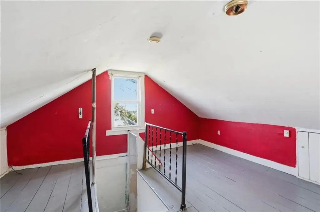 8 Mann Avenue Newport RI 02840