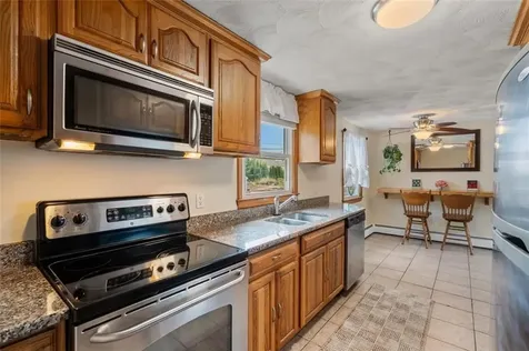 302 Shore Acres Avenue North Kingstown RI 02852