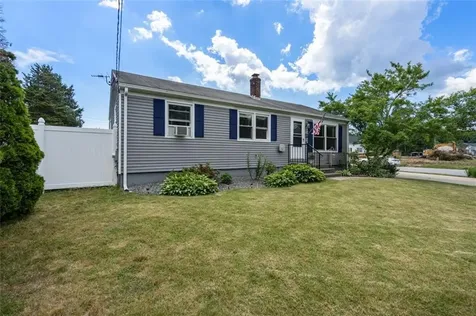 302 Shore Acres Avenue North Kingstown RI 02852
