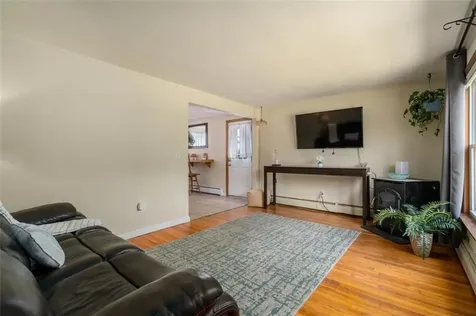 302 Shore Acres Avenue North Kingstown RI 02852