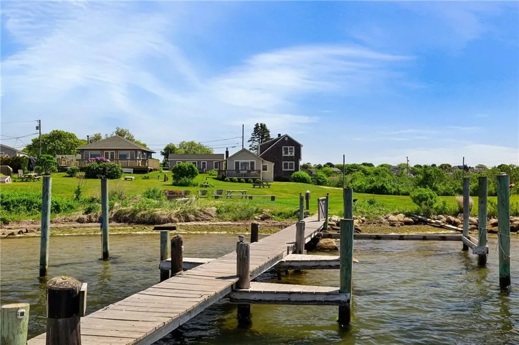 60 F Chappell Road South Kingstown RI 02879