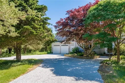 517 Lake Road Tiverton RI 02878