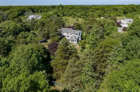 517 Lake Road Tiverton RI 02878