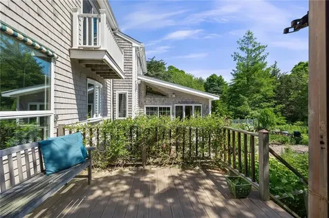 517 Lake Road Tiverton RI 02878