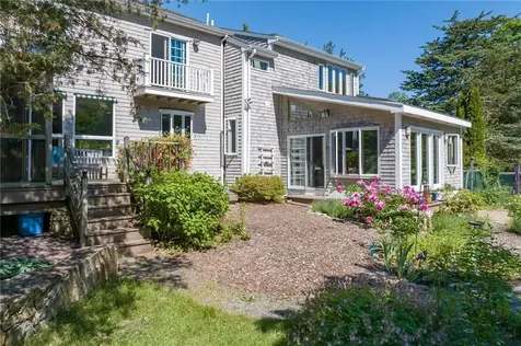 517 Lake Road Tiverton RI 02878