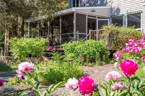 517 Lake Road Tiverton RI 02878