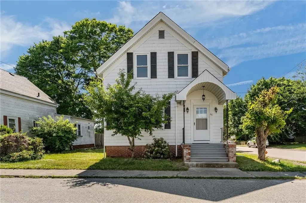 45 Smith Street East Providence RI 02915