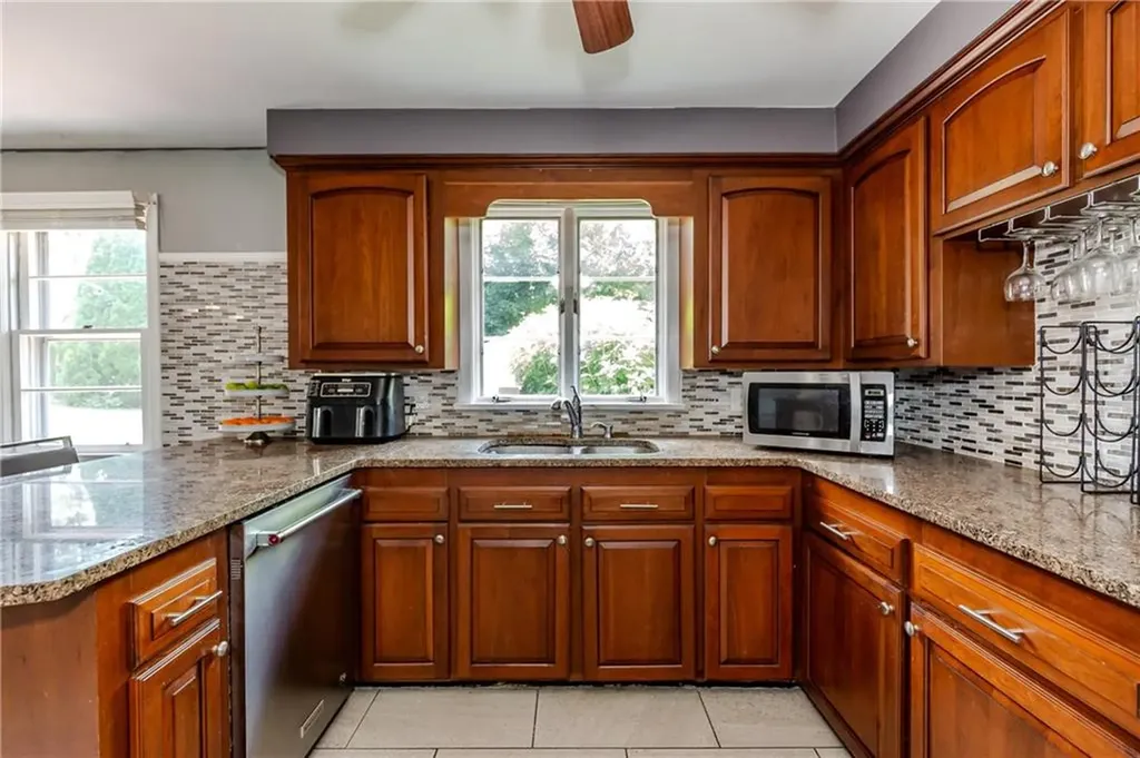 7 Oakcrest Drive North Providence RI 02904