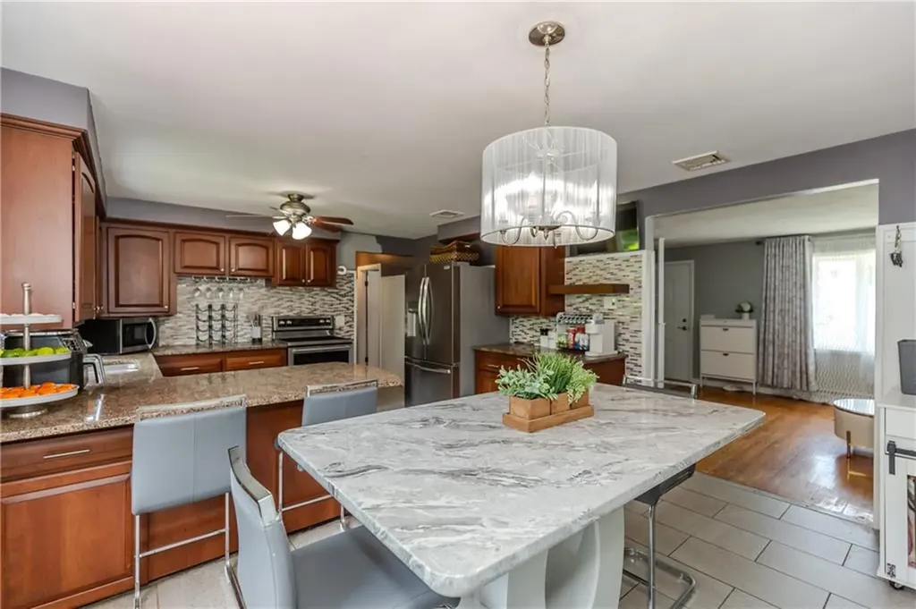 7 Oakcrest Drive North Providence RI 02904