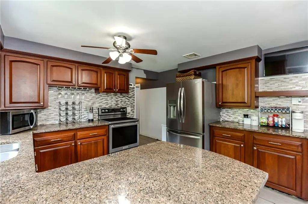 7 Oakcrest Drive North Providence RI 02904