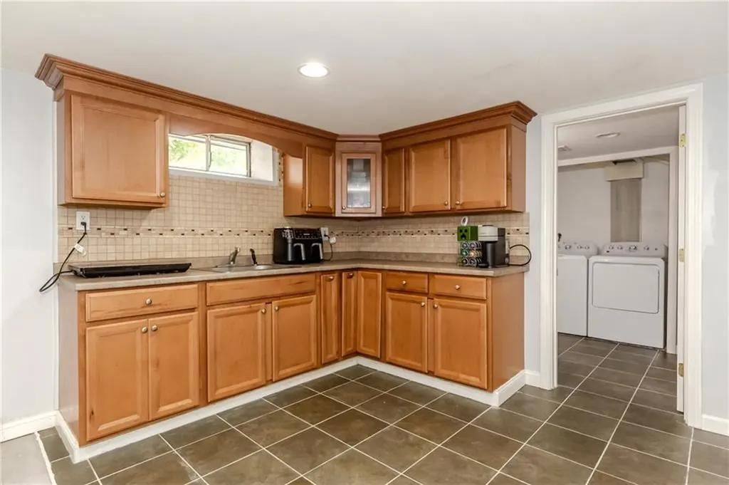 7 Oakcrest Drive North Providence RI 02904