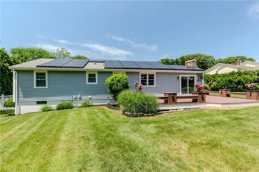 7 Oakcrest Drive North Providence RI 02904
