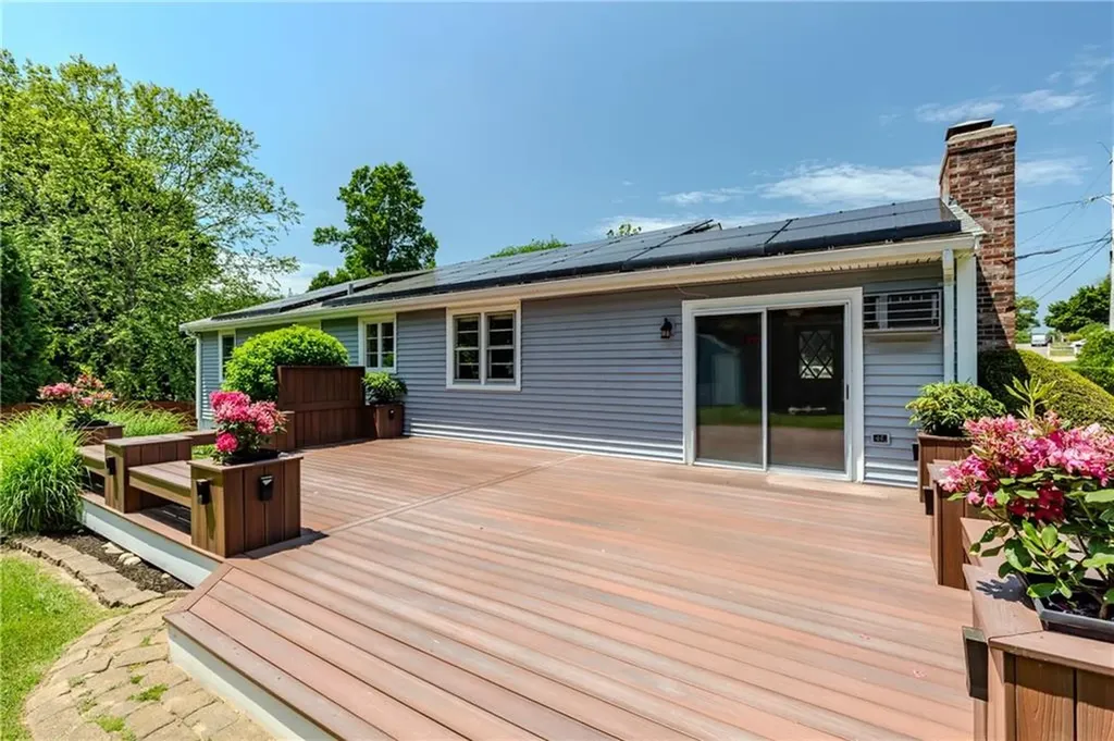 7 Oakcrest Drive North Providence RI 02904