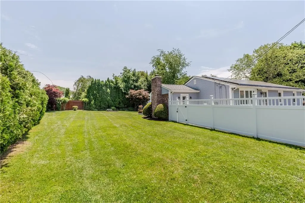 7 Oakcrest Drive North Providence RI 02904