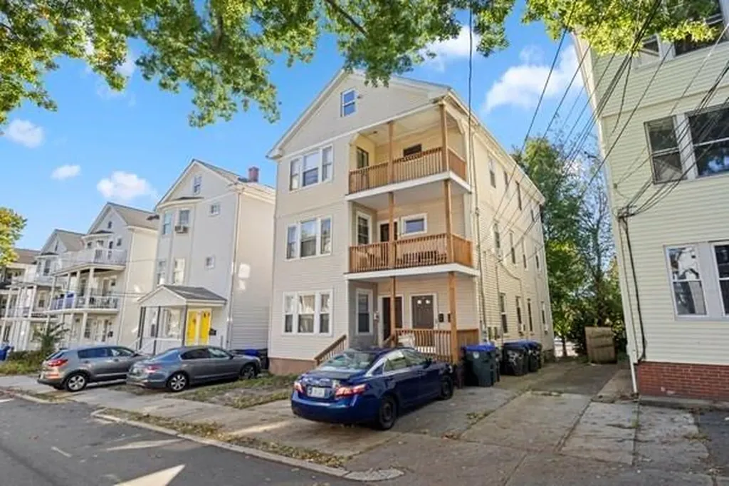 23 Richter Street Providence RI 02908