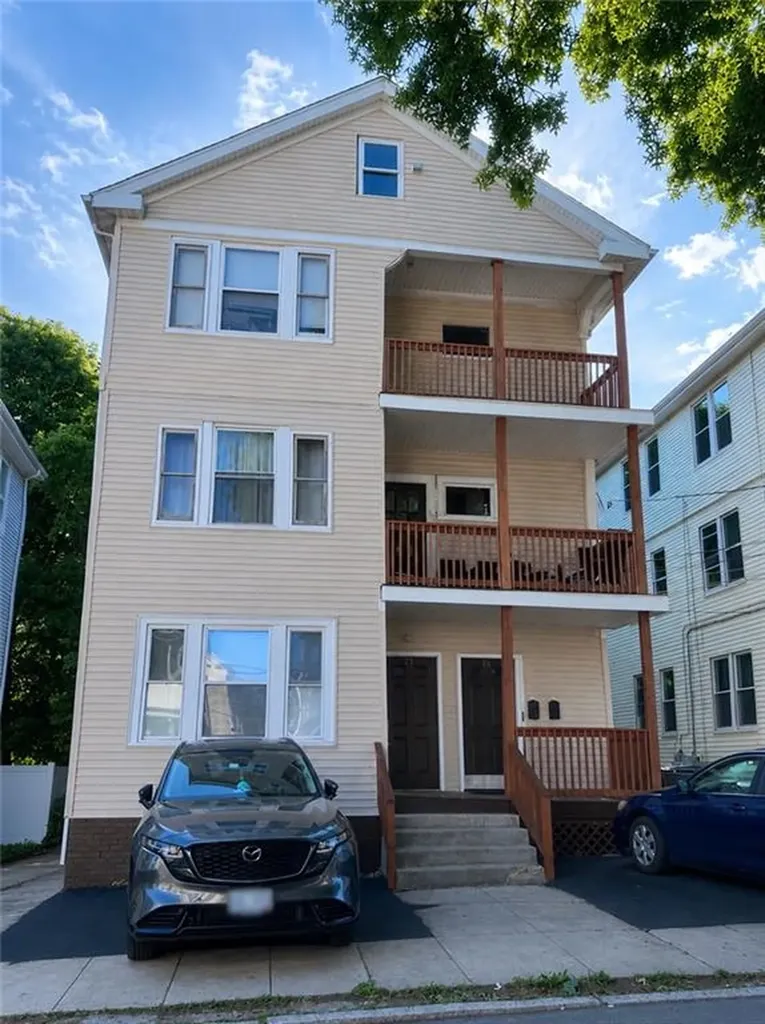 23 Richter Street Providence RI 02908