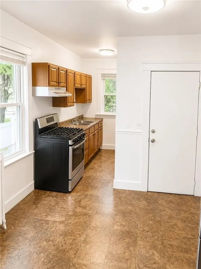 23 Richter Street Providence RI 02908
