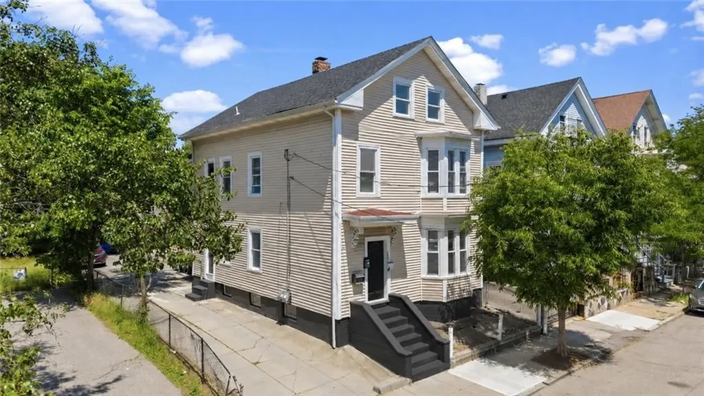 195 Bellevue Avenue Providence RI 02907