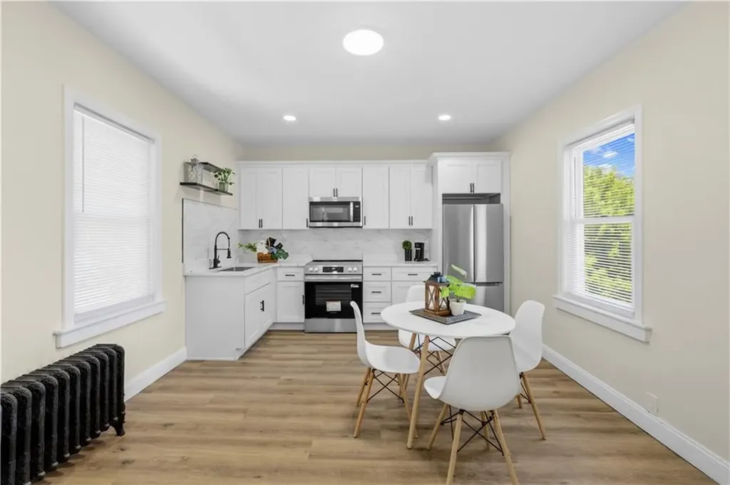 195 Bellevue Avenue Providence RI 02907