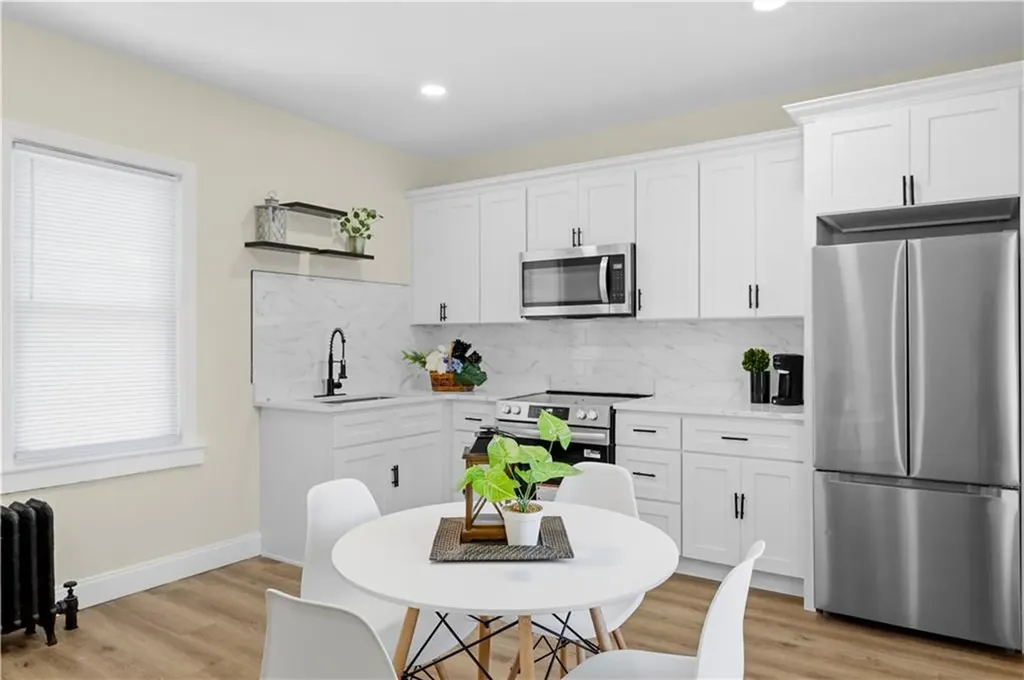 195 Bellevue Avenue Providence RI 02907