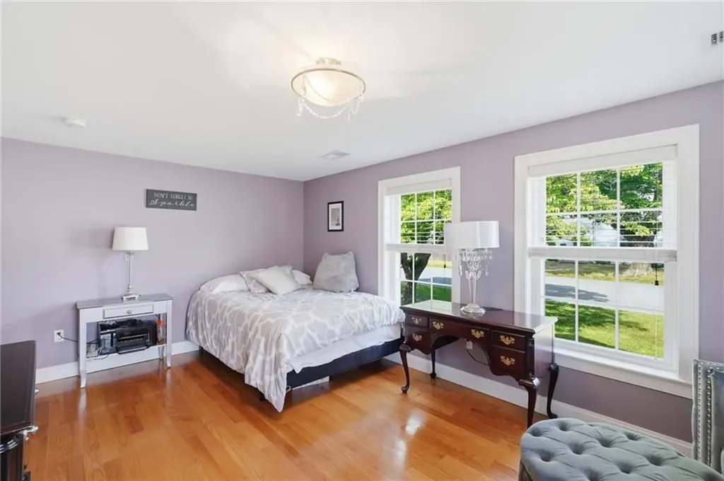 336 Dover Avenue East Providence RI 02914