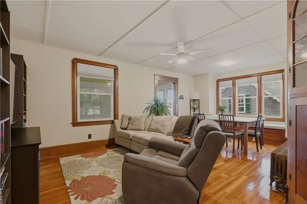 22 South Avenue Tiverton RI 02878