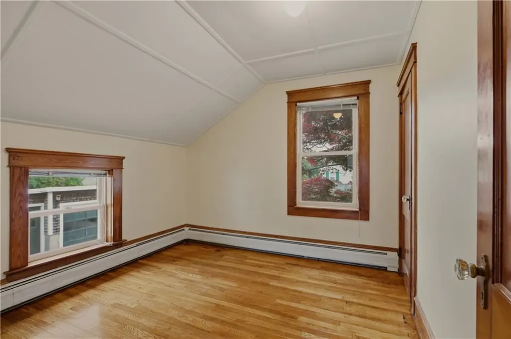 22 South Avenue Tiverton RI 02878