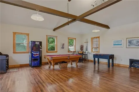 22 South Avenue Tiverton RI 02878