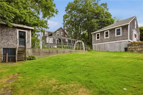 22 South Avenue Tiverton RI 02878