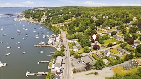 22 South Avenue Tiverton RI 02878