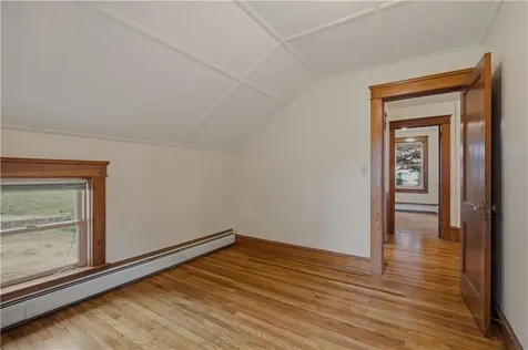 22 South Avenue Tiverton RI 02878