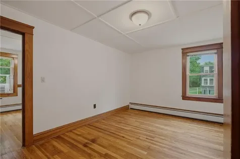 22 South Avenue Tiverton RI 02878