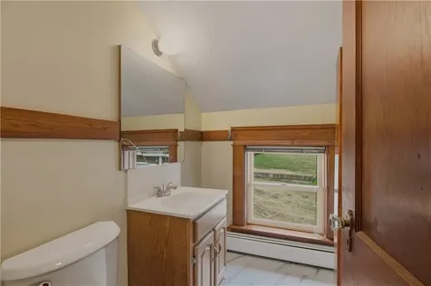 22 South Avenue Tiverton RI 02878