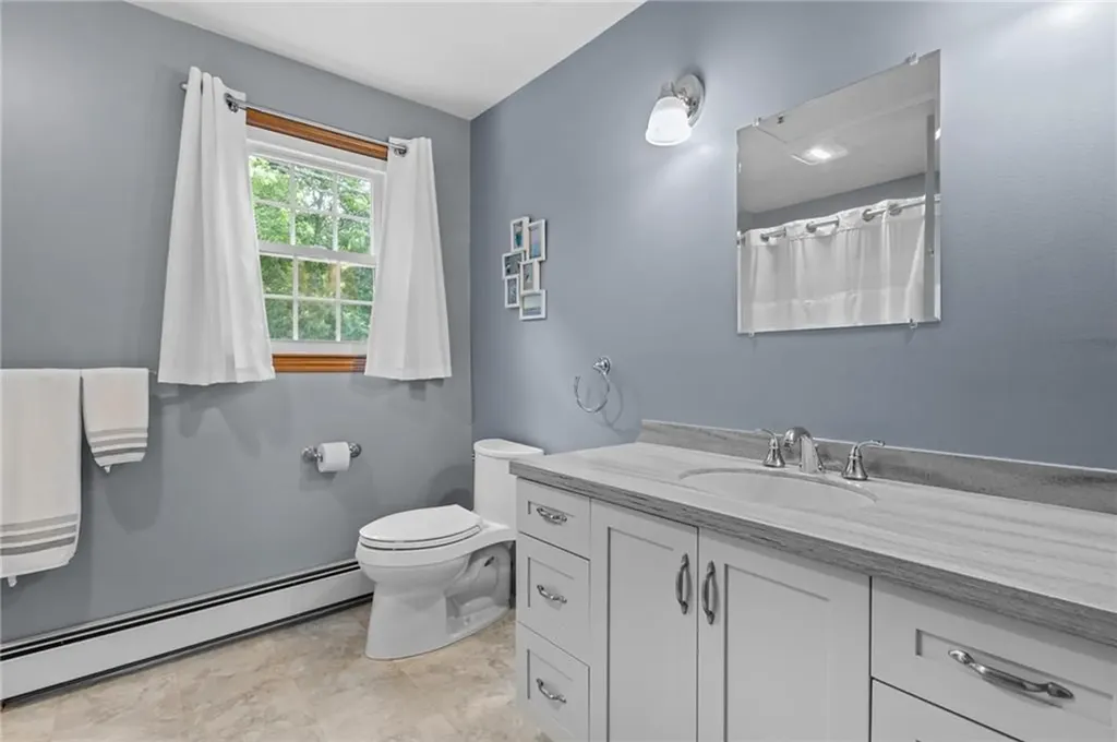 157 Tara Lane Woonsocket RI 02895