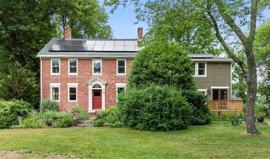 462 Ledge Road Seekonk MA 02771