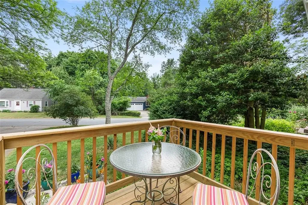 462 Ledge Road Seekonk MA 02771