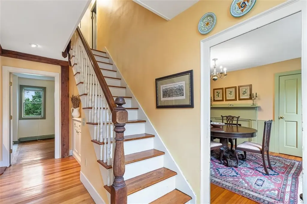 462 Ledge Road Seekonk MA 02771