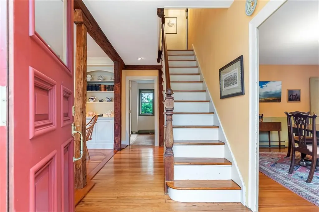 462 Ledge Road Seekonk MA 02771