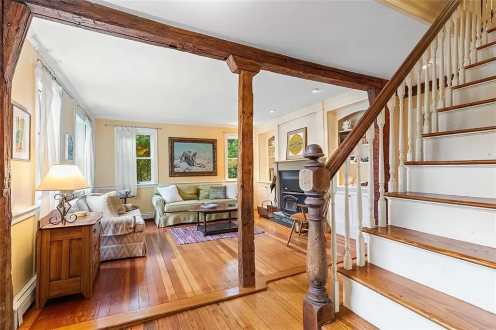 462 Ledge Road Seekonk MA 02771