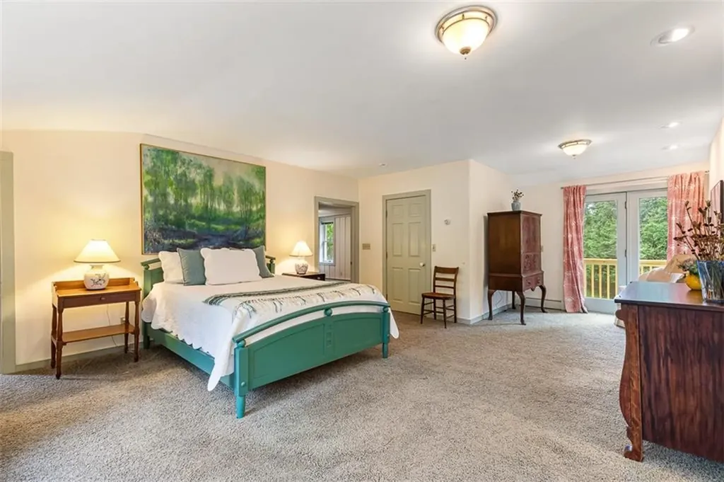 462 Ledge Road Seekonk MA 02771