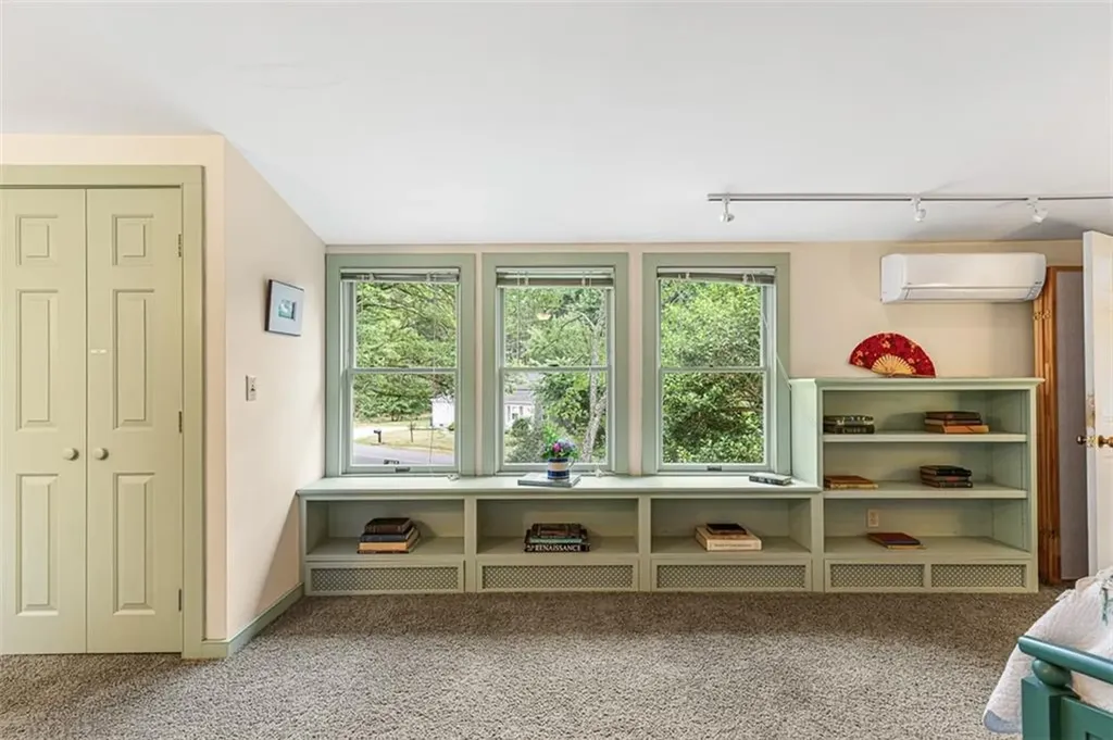 462 Ledge Road Seekonk MA 02771