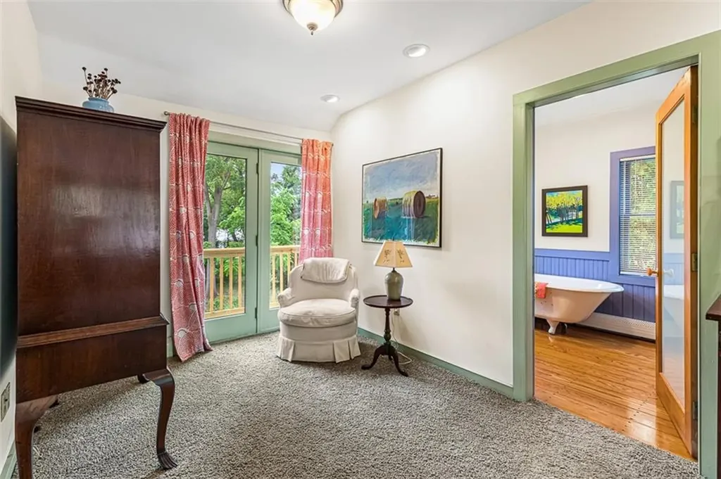 462 Ledge Road Seekonk MA 02771