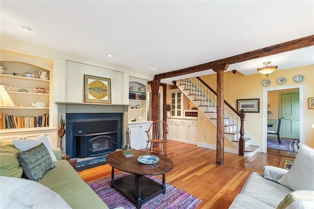 462 Ledge Road Seekonk MA 02771