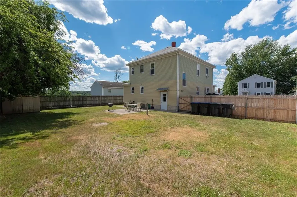 8 Short Street Cumberland RI 02864