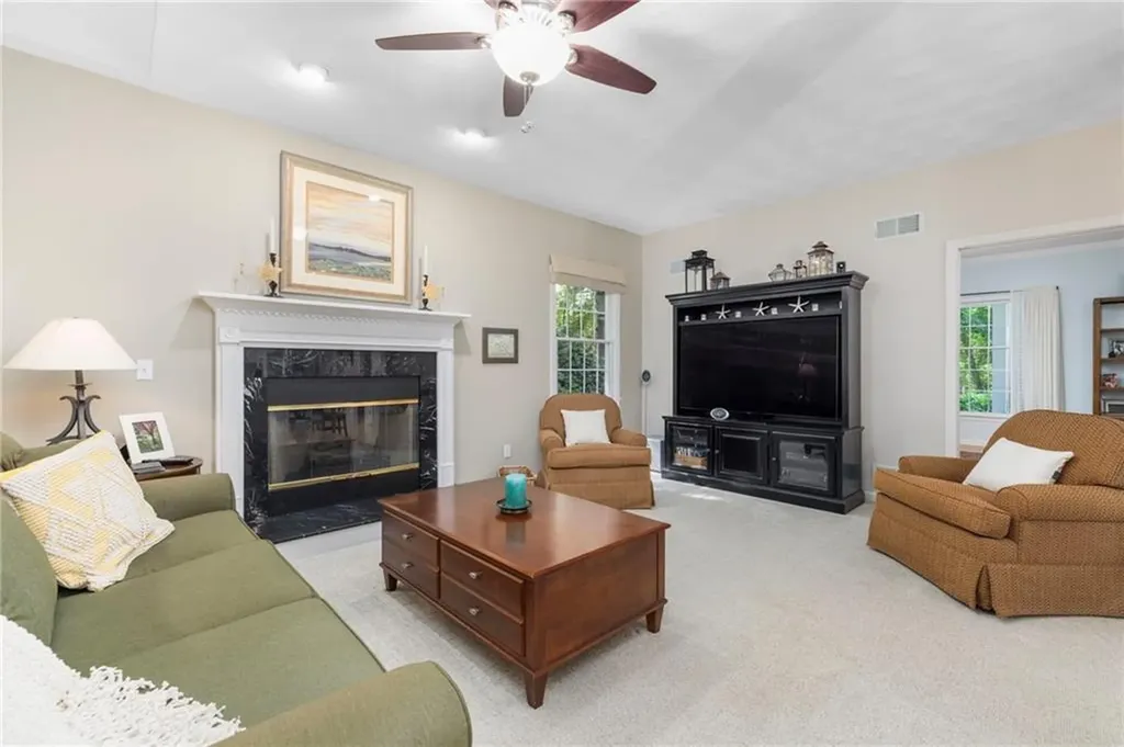 11 Prides Crossing Lane North Kingstown RI 02874