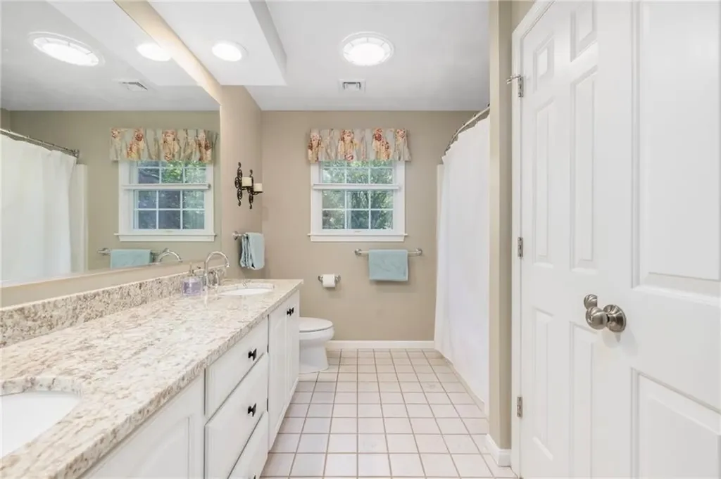 11 Prides Crossing Lane North Kingstown RI 02874