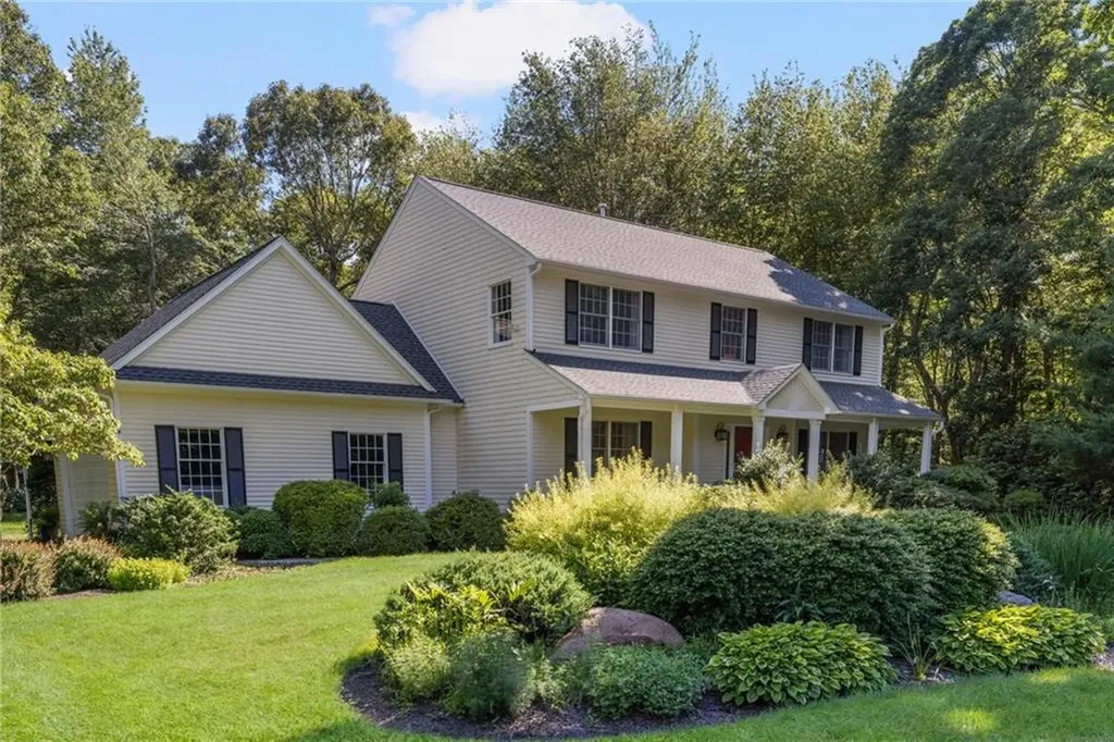 11 Prides Crossing Lane North Kingstown RI 02874