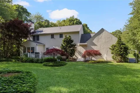 11 Prides Crossing Lane North Kingstown RI 02874