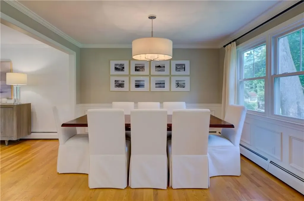 22 Pine Top Road Barrington RI 02806