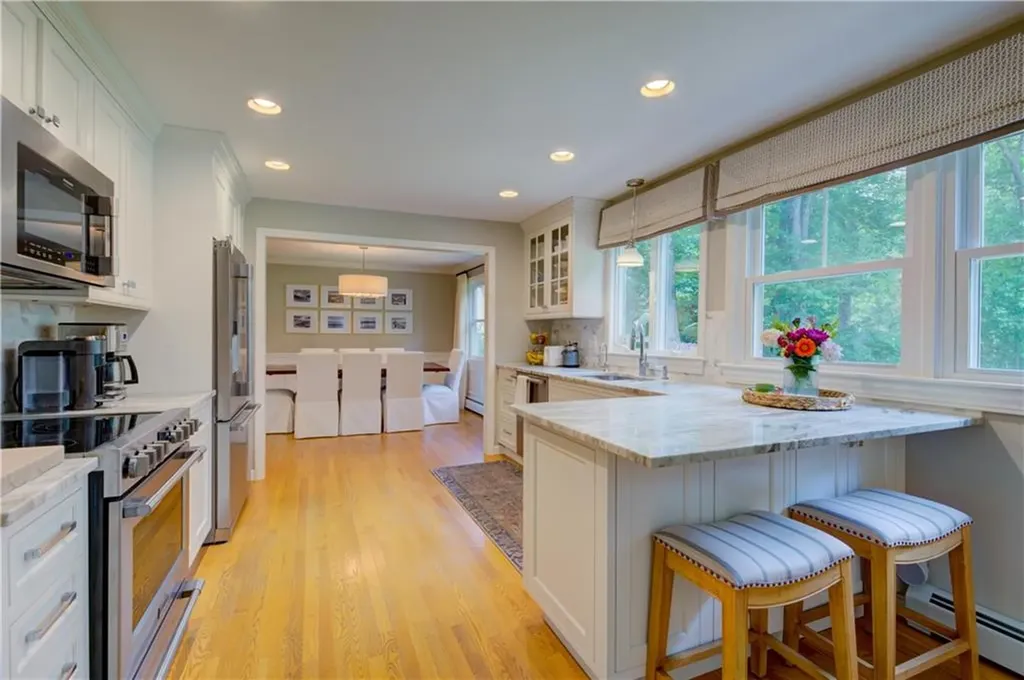 22 Pine Top Road Barrington RI 02806